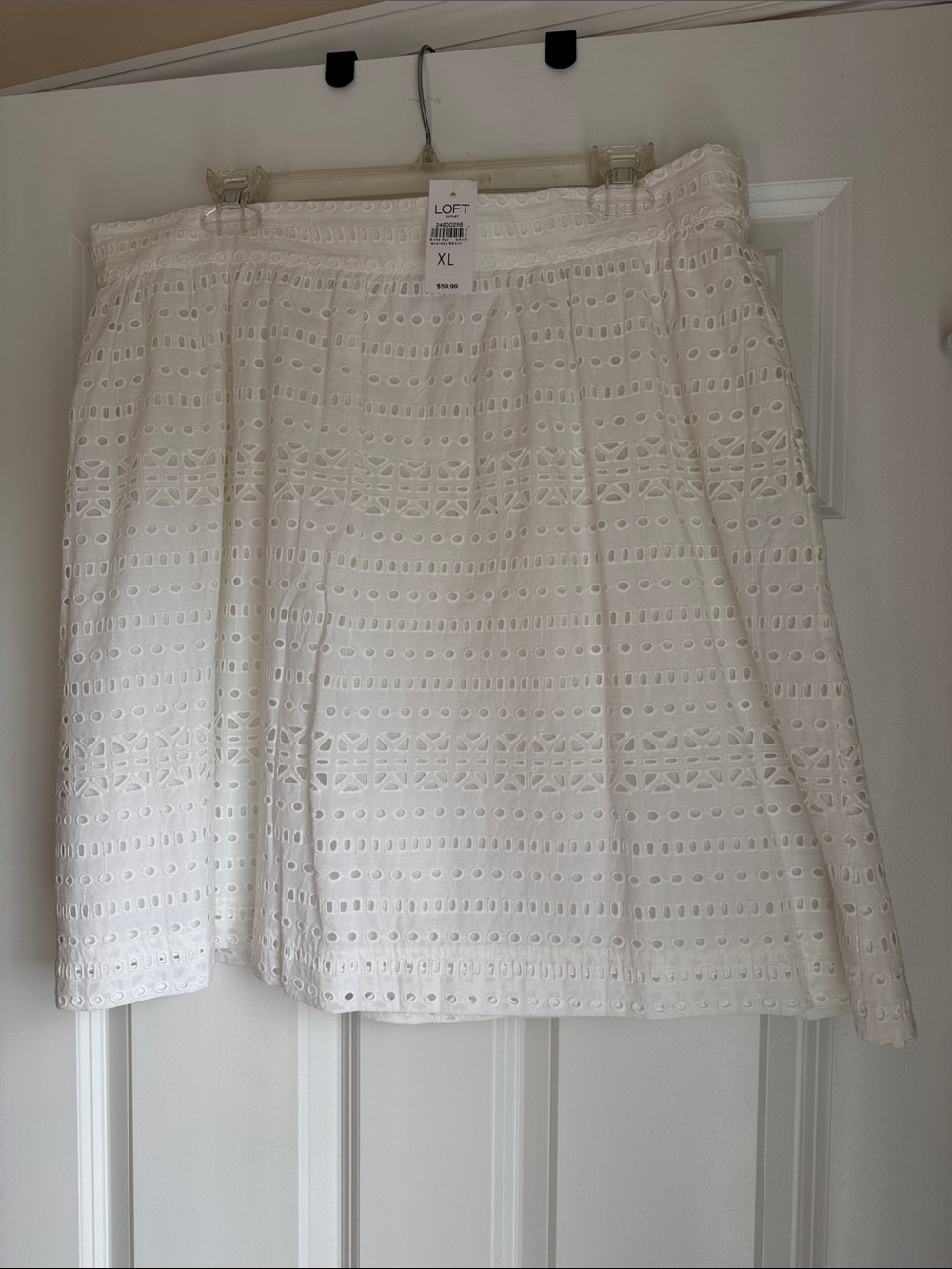 NWT LOFT white Cotton eyelet skirt